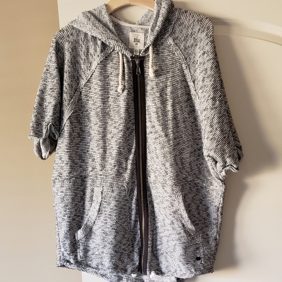 BILLABONG BLACK & WHITE SHORT SLEEVE HOODED ZIP UP - Picture 5 of 6